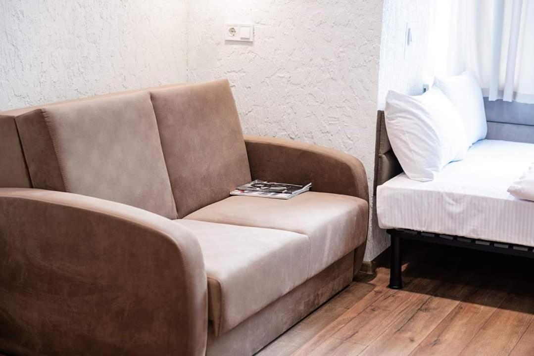 Затишні Смарт-Квартири В Історичному Центрі! Apartman Ungvár Kültér fotó