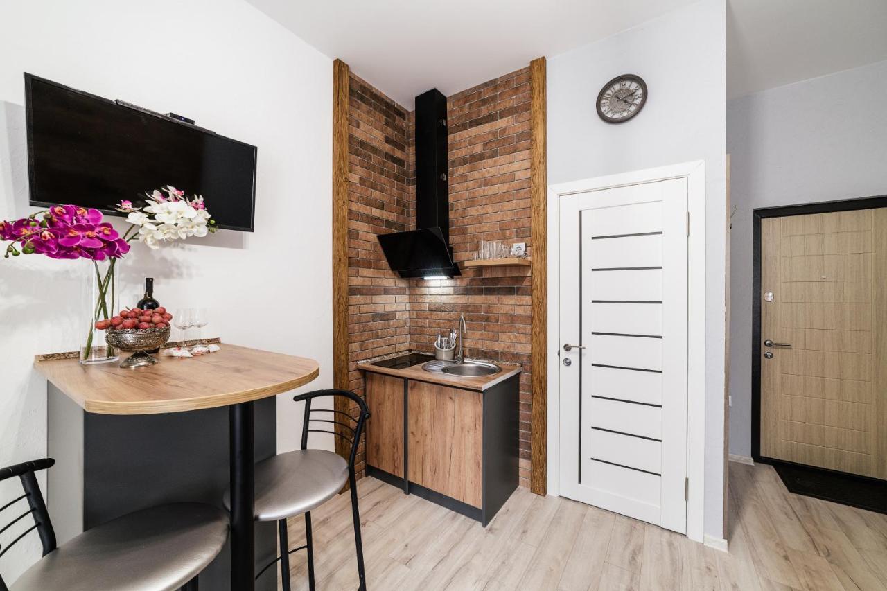 Затишні Смарт-Квартири В Історичному Центрі! Apartman Ungvár Kültér fotó