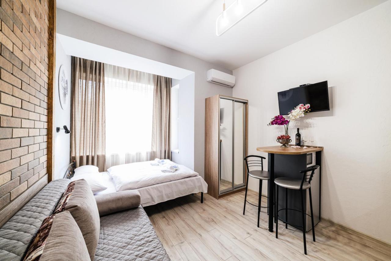Затишні Смарт-Квартири В Історичному Центрі! Apartman Ungvár Kültér fotó