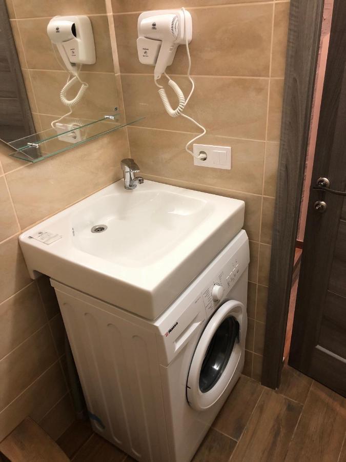 Затишні Смарт-Квартири В Історичному Центрі! Apartman Ungvár Kültér fotó