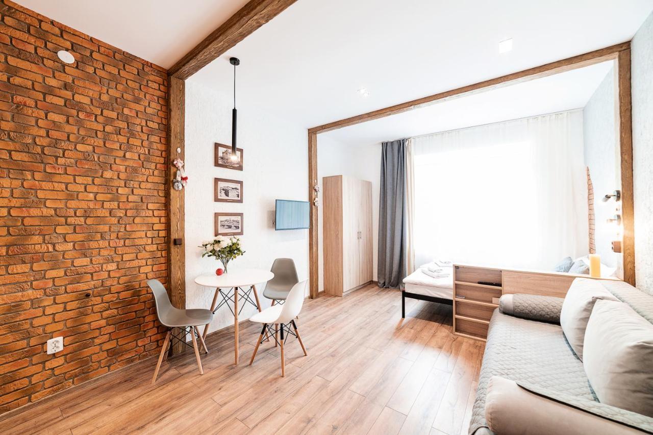 Затишні Смарт-Квартири В Історичному Центрі! Apartman Ungvár Kültér fotó